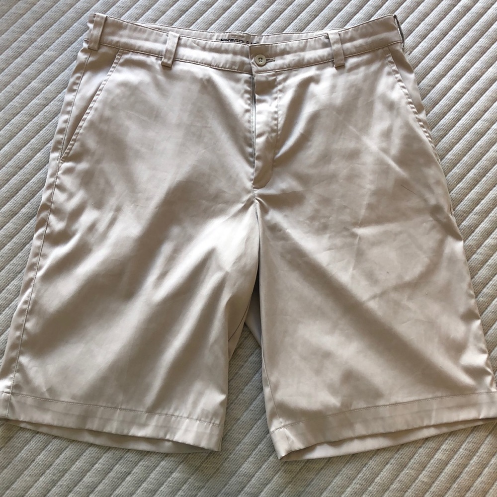 Mike Dry Fit Golf Shorts Size 32